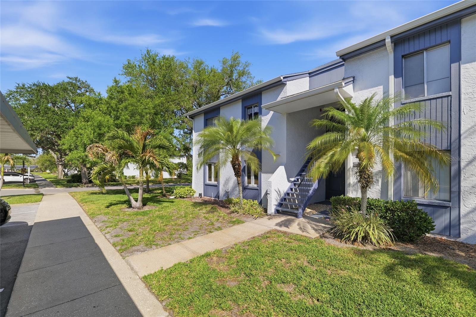 130 CYPRESS LN #130