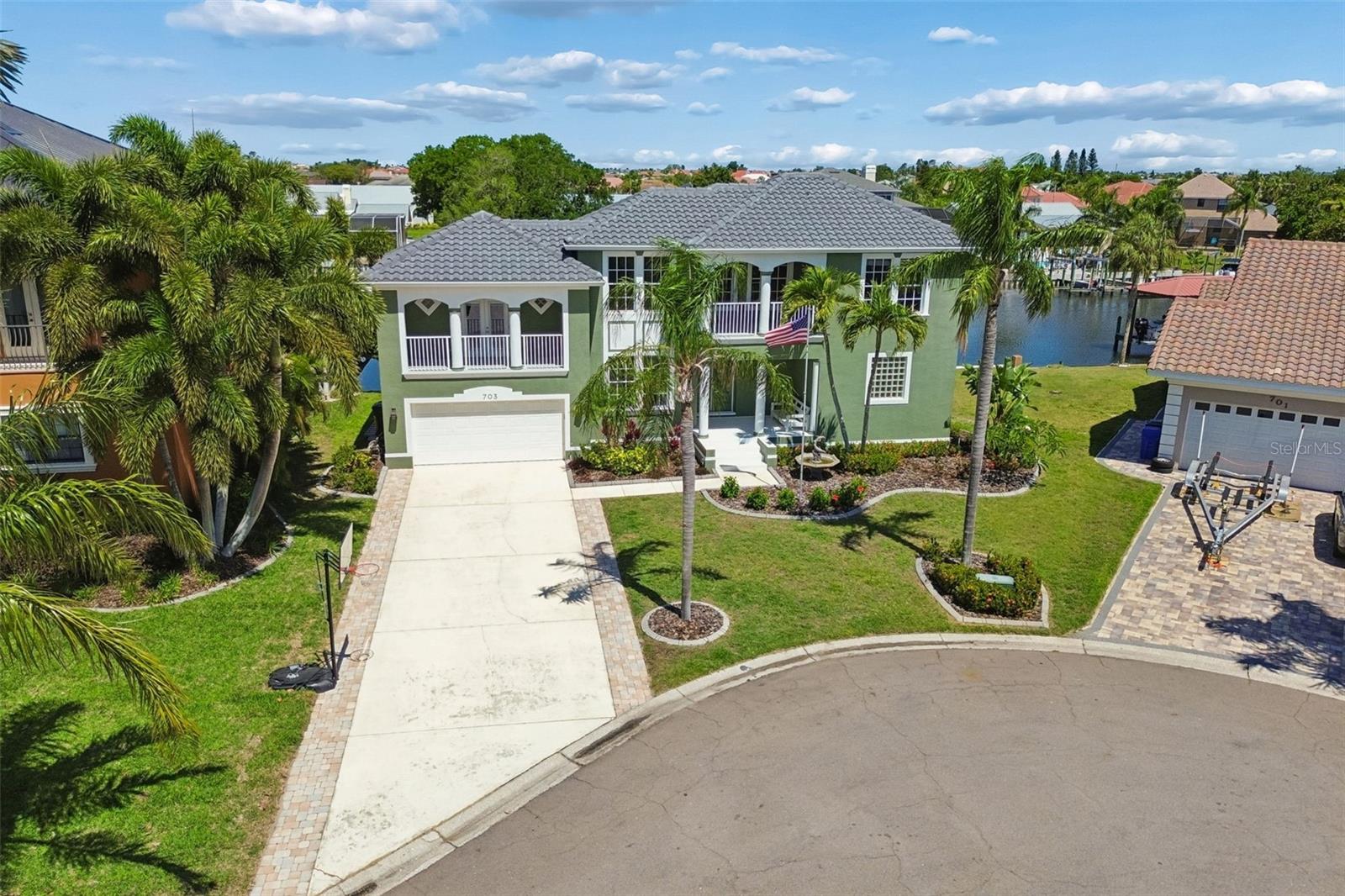 703 BUNKER VIEW DR