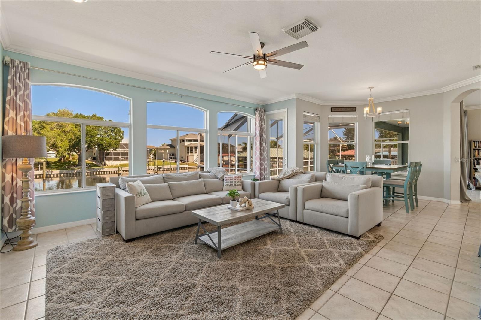 703 BUNKER VIEW DR