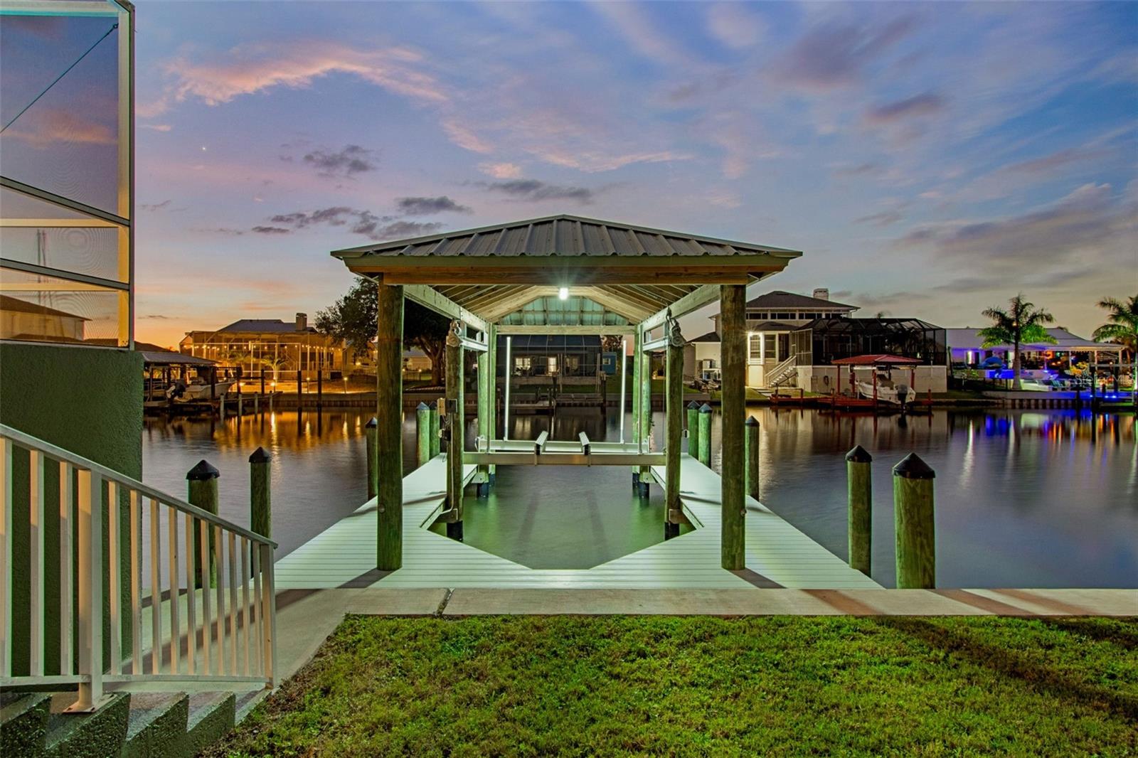703 BUNKER VIEW DR