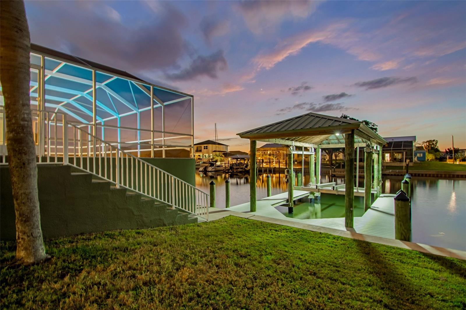 703 BUNKER VIEW DR