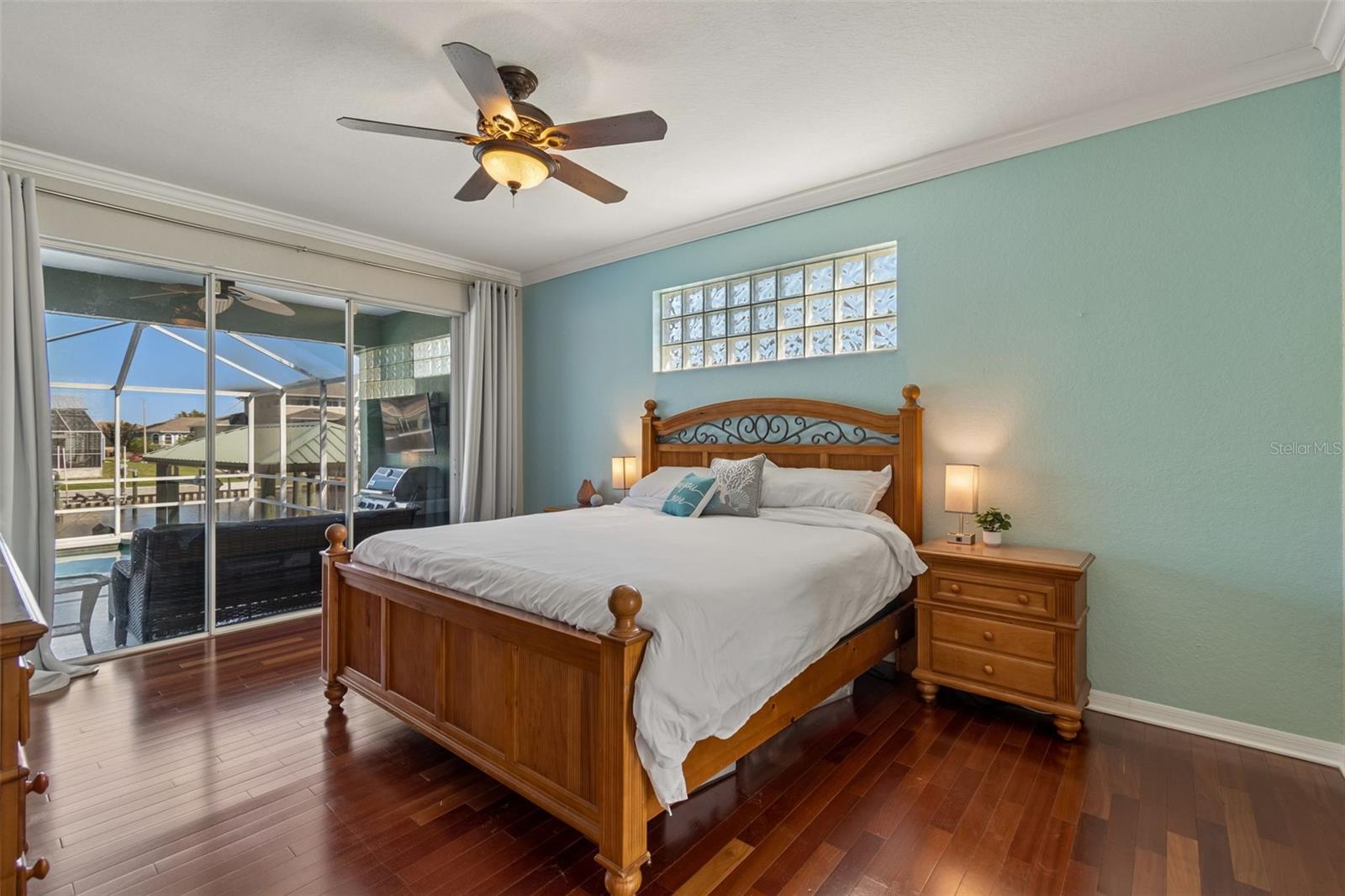 703 BUNKER VIEW DR