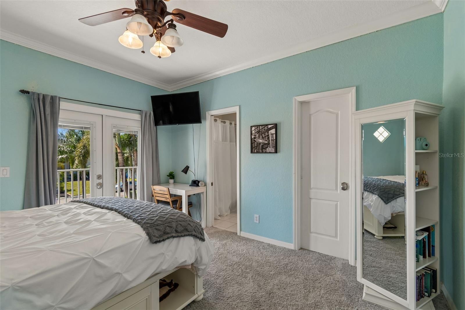 703 BUNKER VIEW DR