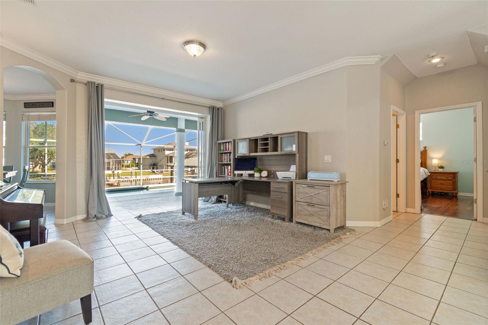 703 BUNKER VIEW DR
