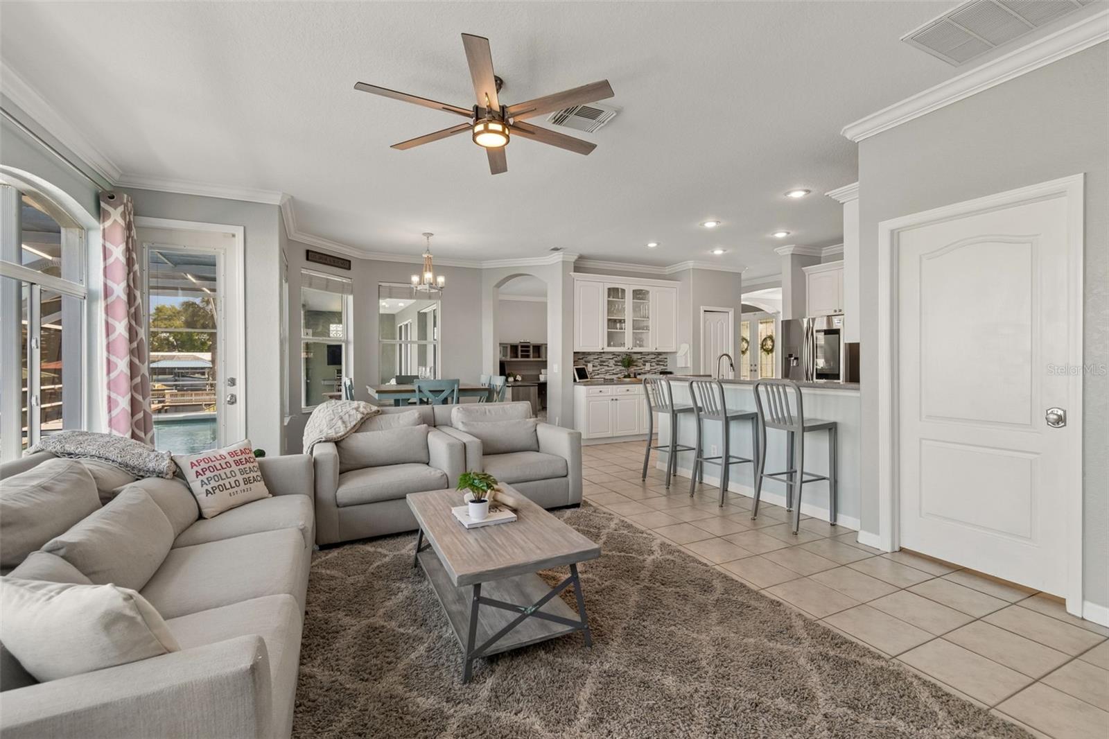 703 BUNKER VIEW DR