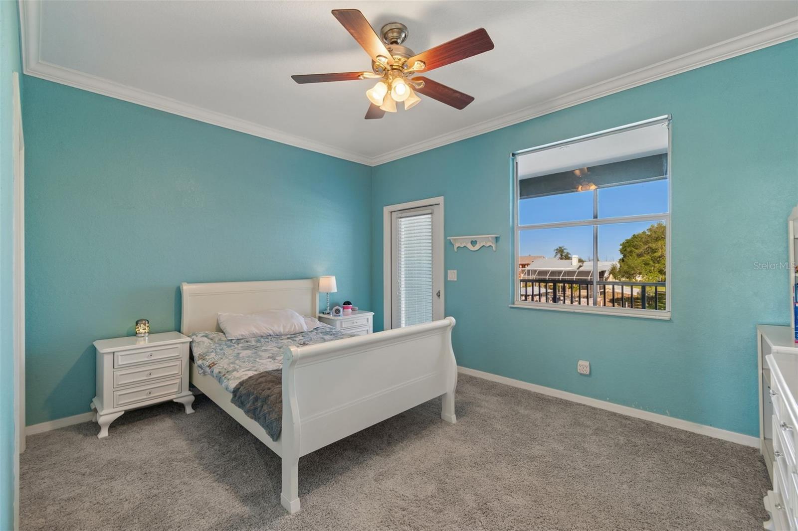 703 BUNKER VIEW DR