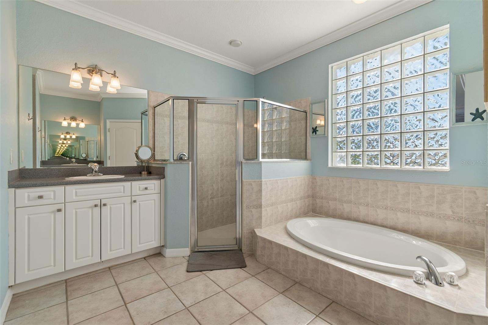 703 BUNKER VIEW DR