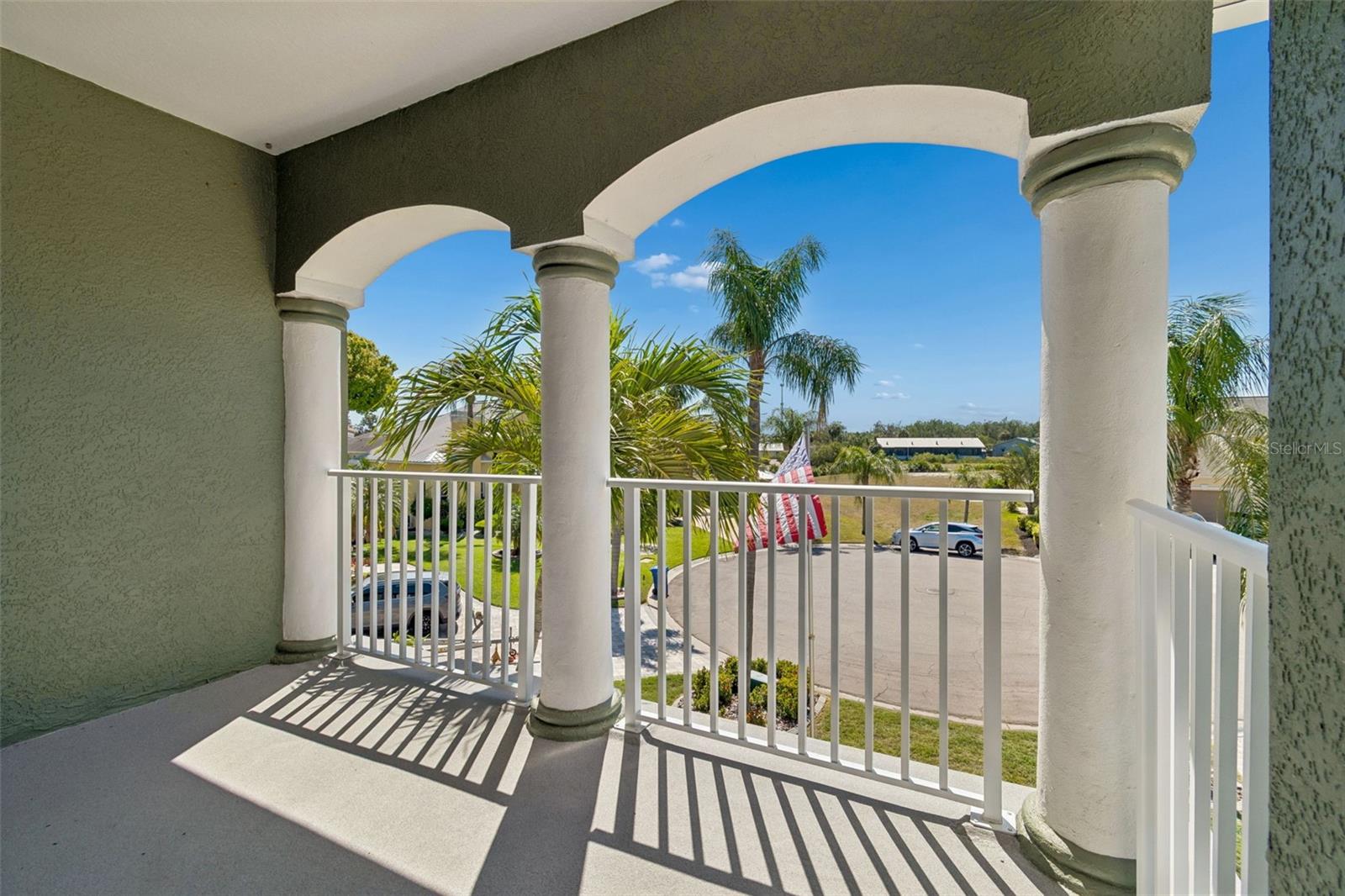 703 BUNKER VIEW DR