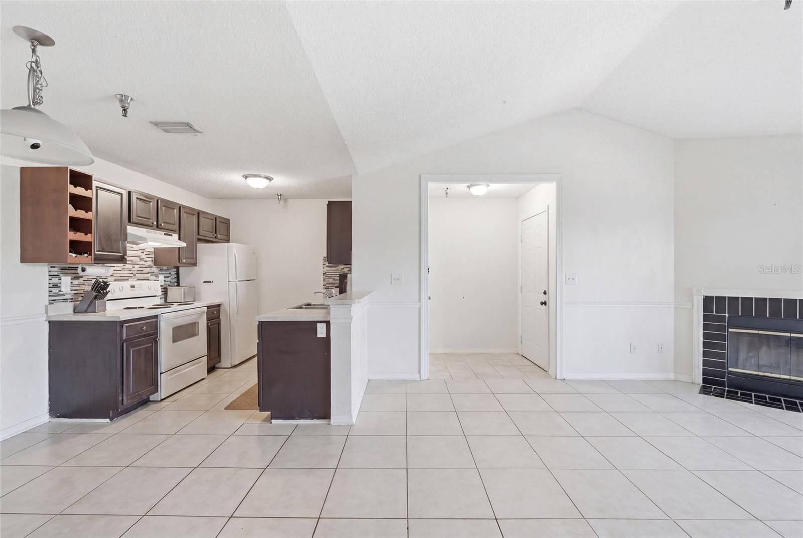 10265 GANDY BLVD N #1806