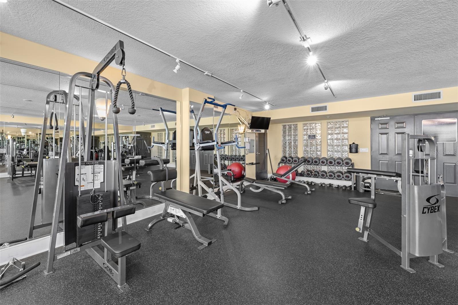 275 BAYSHORE BLVD #1006