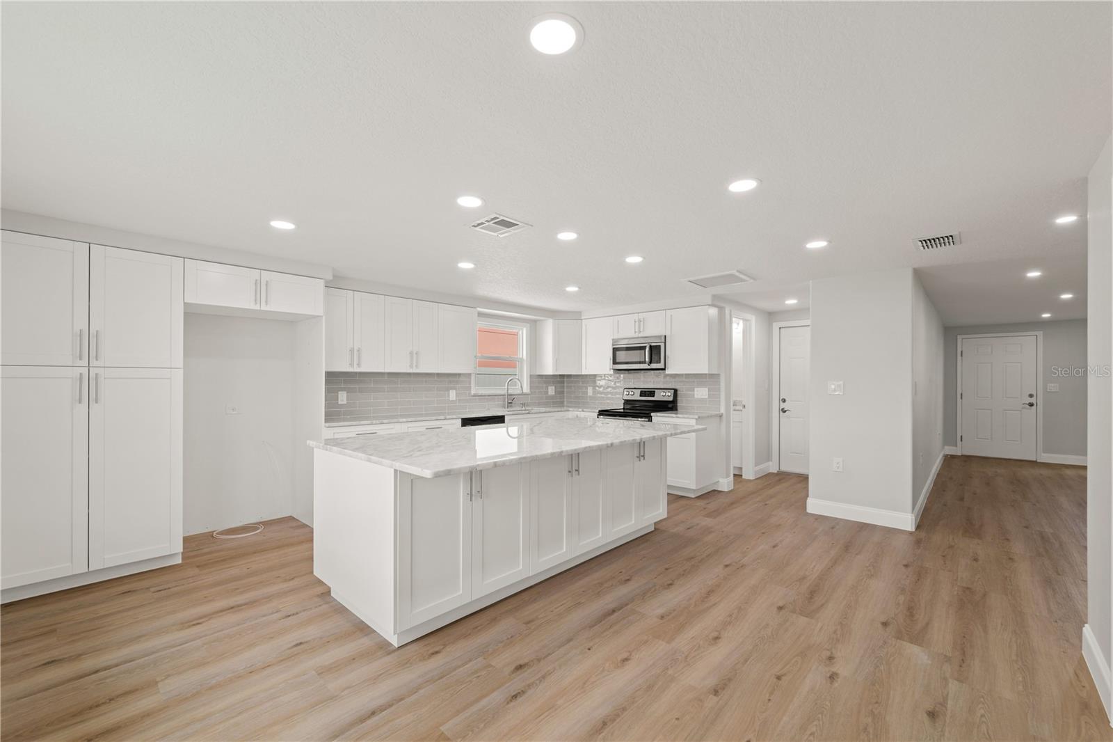 6617 HARBOR DR