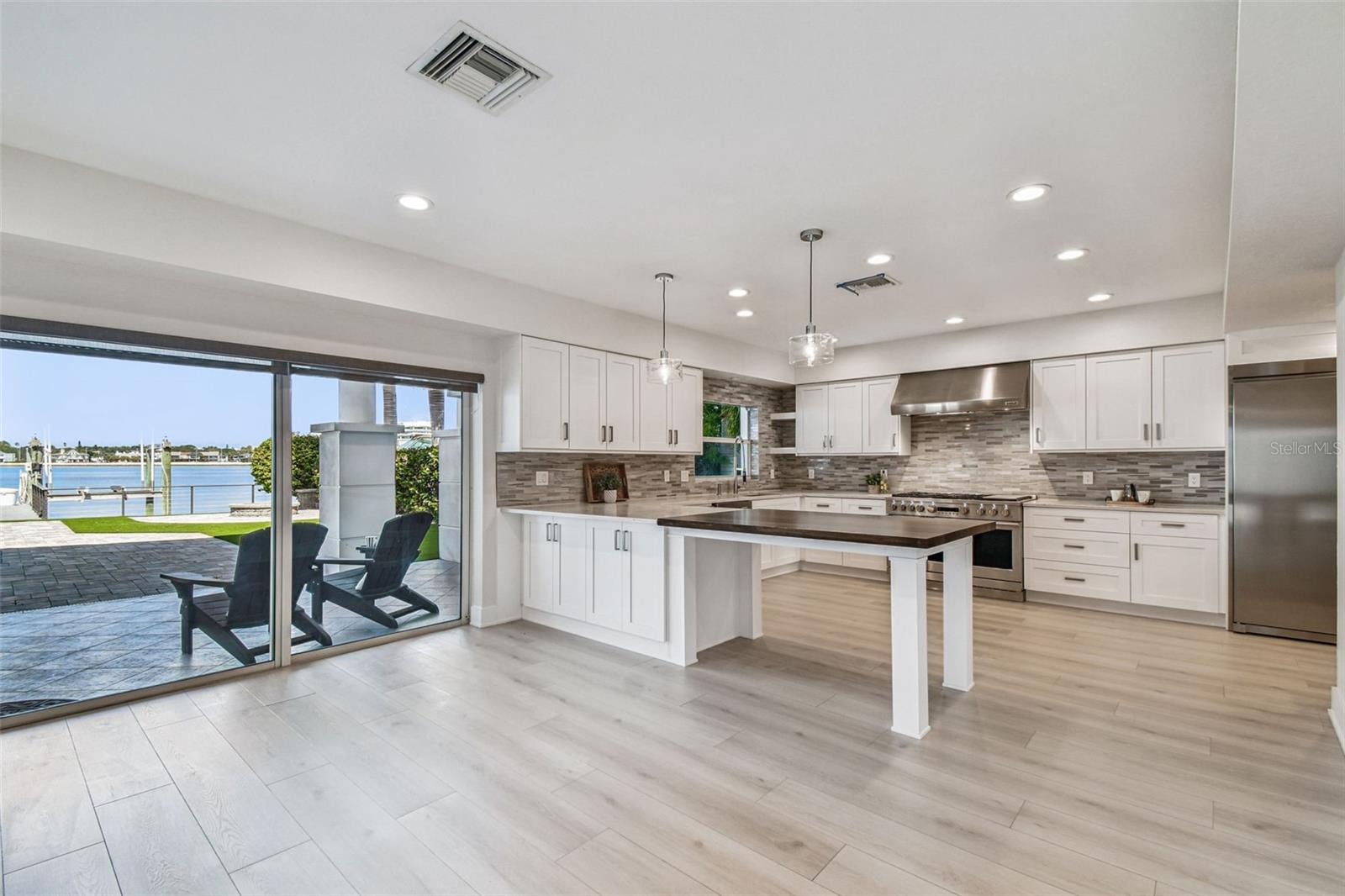24 ADALIA AVE