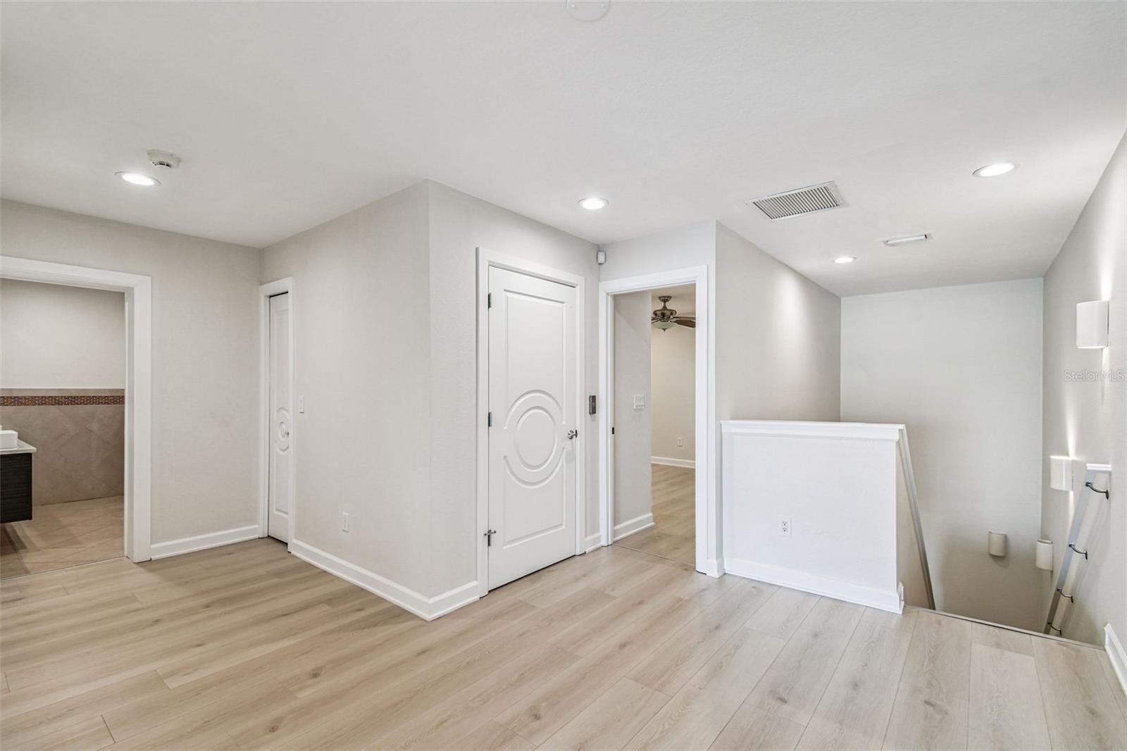 24 ADALIA AVE