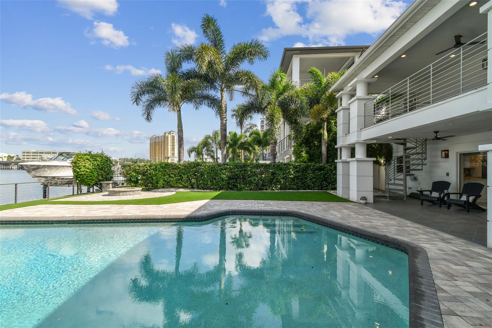 24 ADALIA AVE