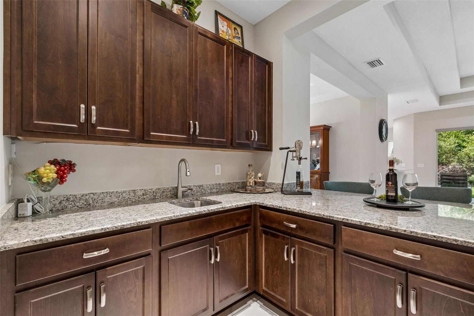 2213 HOLLOW FOREST CT