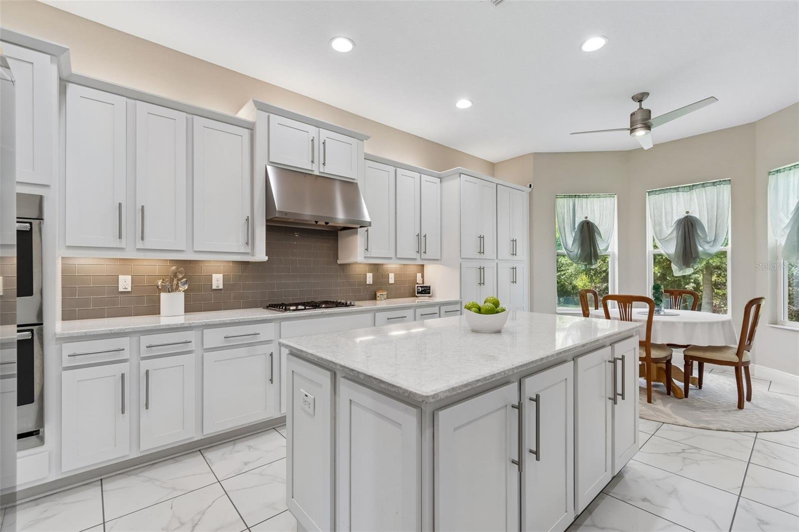 2213 HOLLOW FOREST CT
