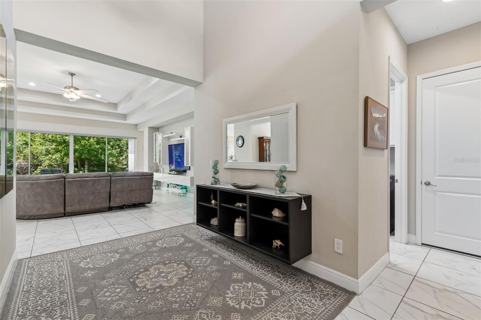 2213 HOLLOW FOREST CT