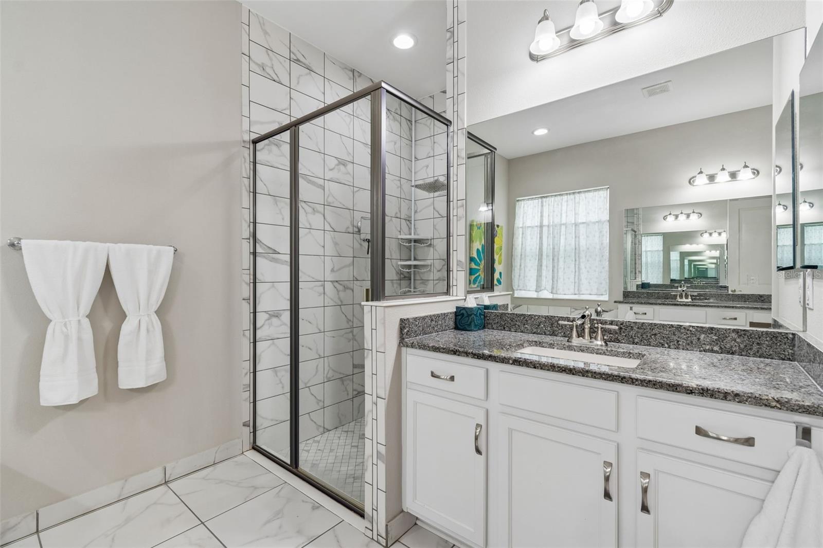 2213 HOLLOW FOREST CT