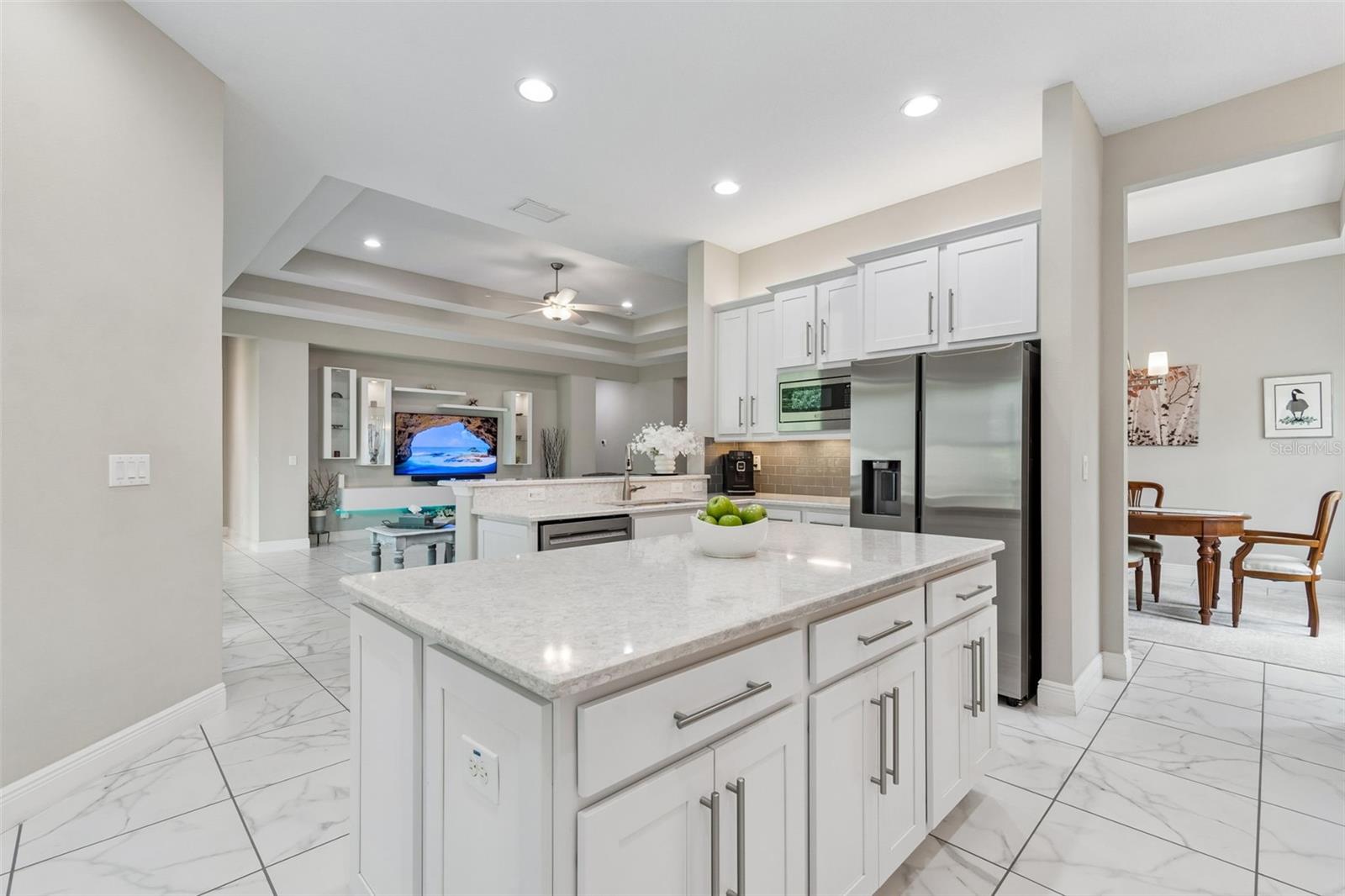 2213 HOLLOW FOREST CT
