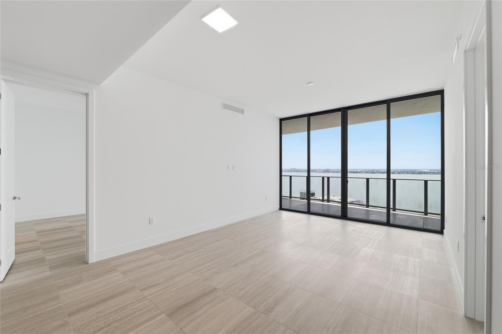 3015 S YSABELLA AVE #2102