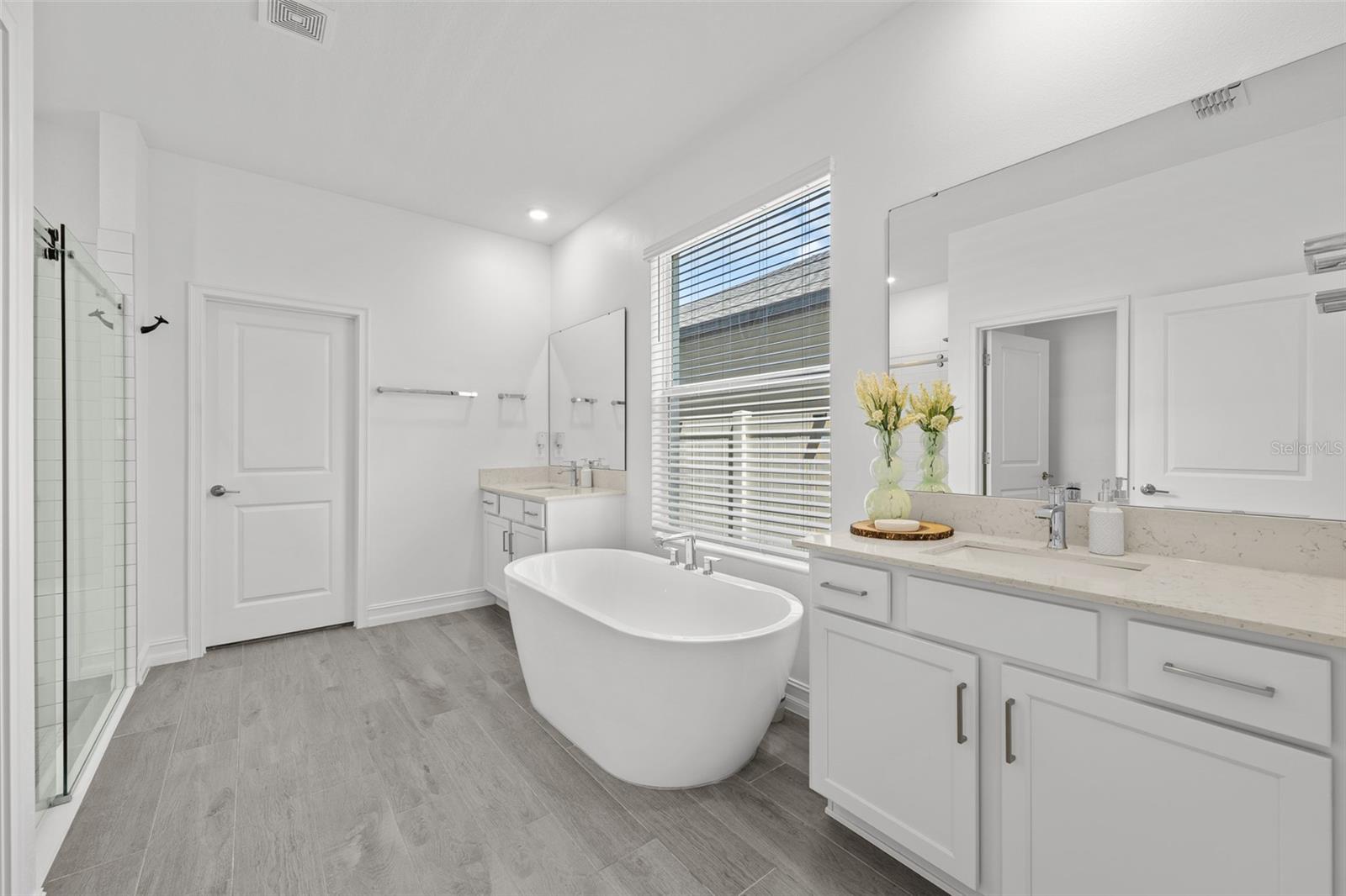 18242 SERENE LAKE LOOP