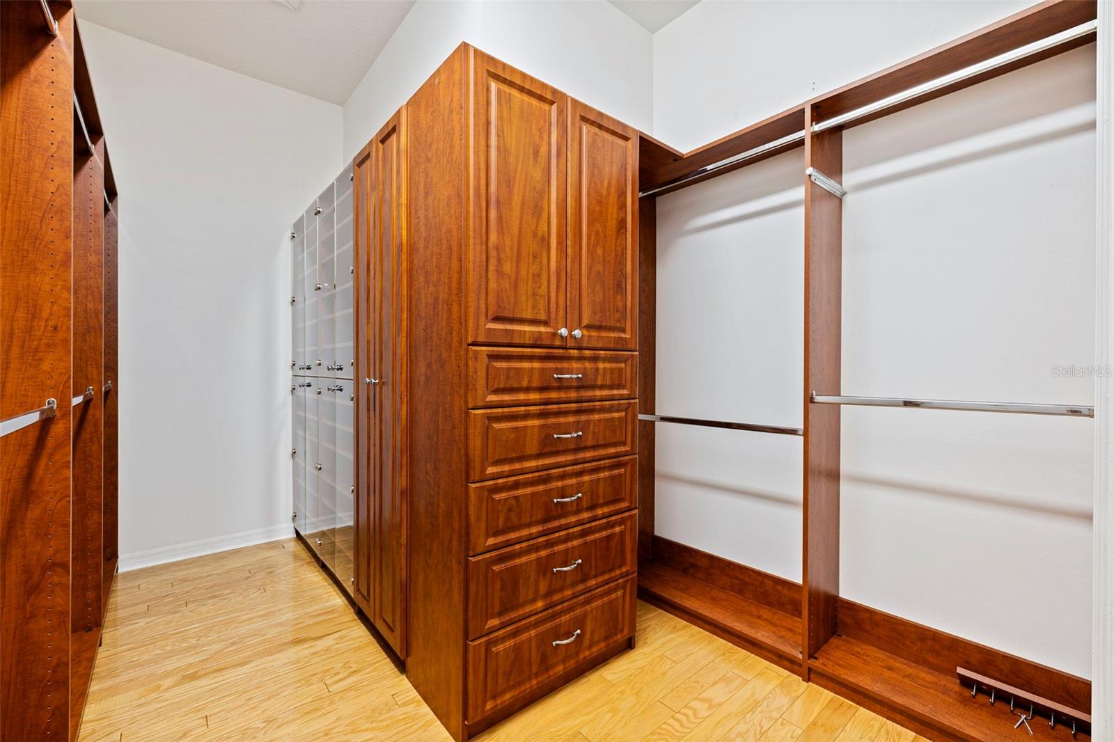 3502 SAM ALLEN OAKS CIR