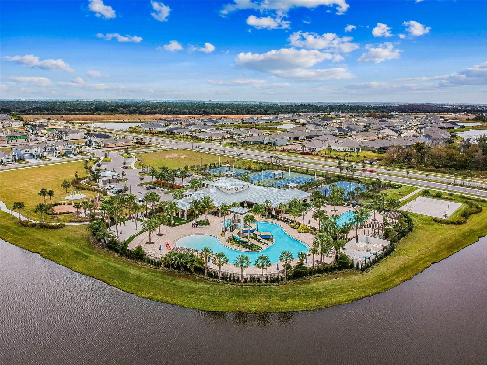 7426 SUNGOLD MEADOW CT