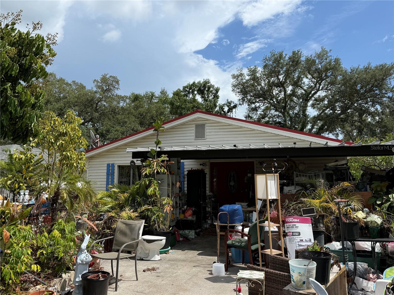 2908 W LEILA AVE