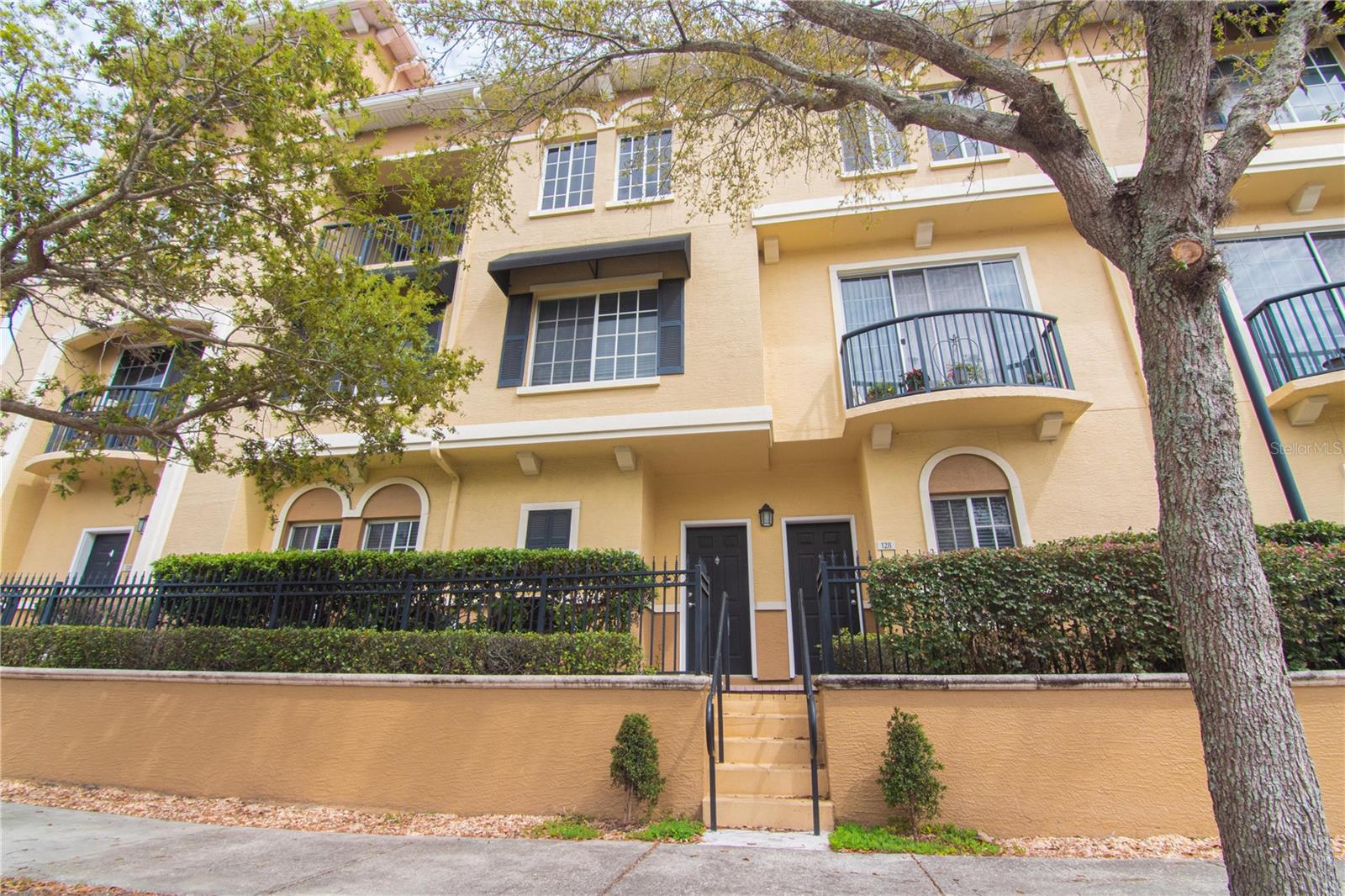 126 S OBRIEN ST