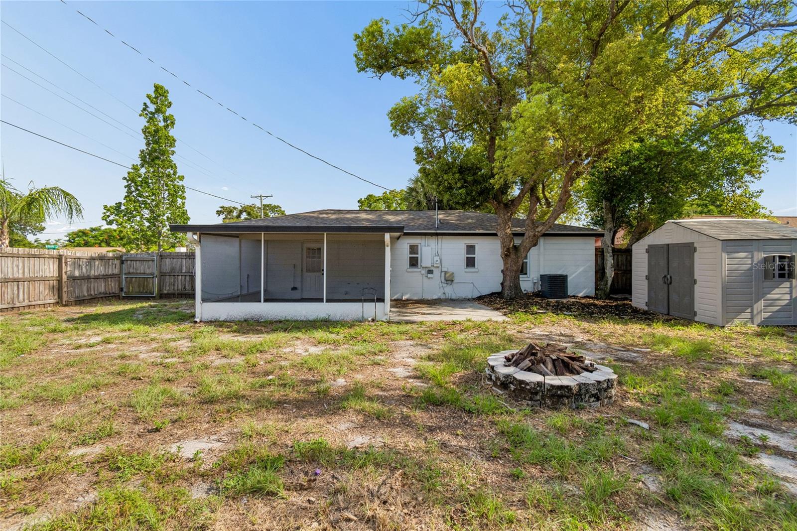 4001 W ROGERS AVE