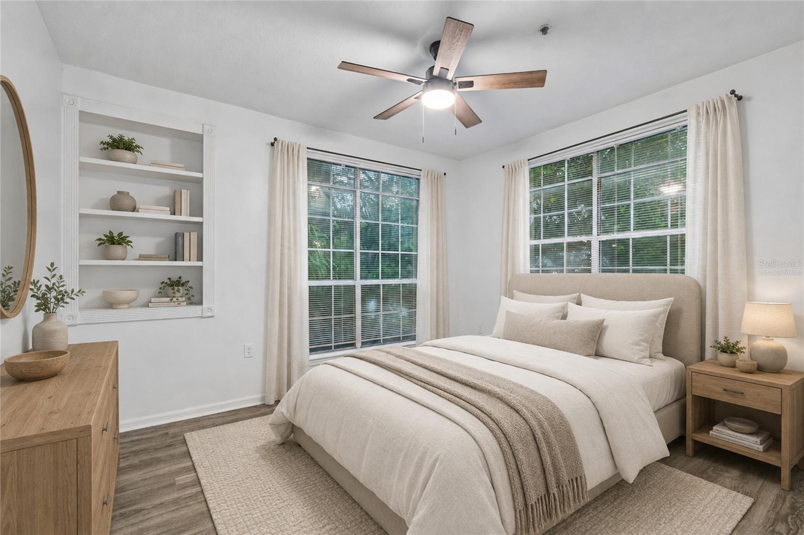 5211 BAY CLUB CIR