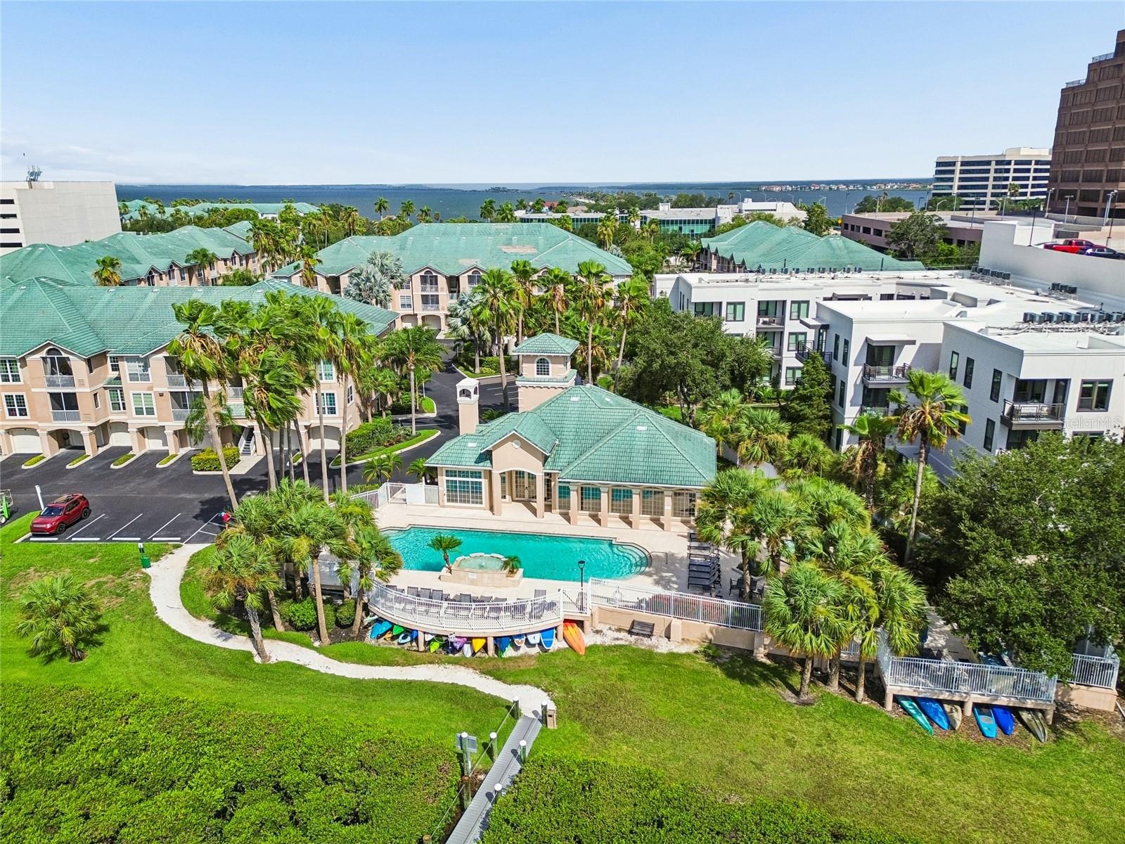 5211 BAY CLUB CIR