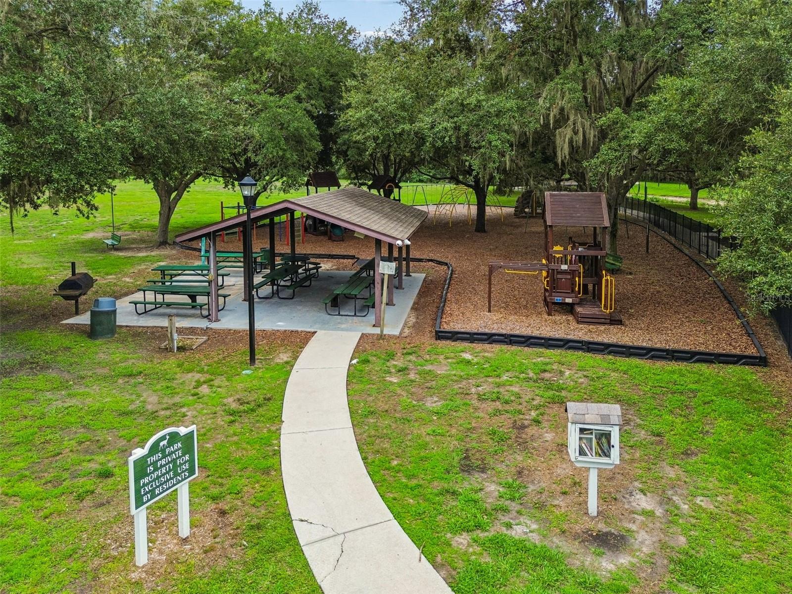 3607 LITHIA RIDGE BLVD