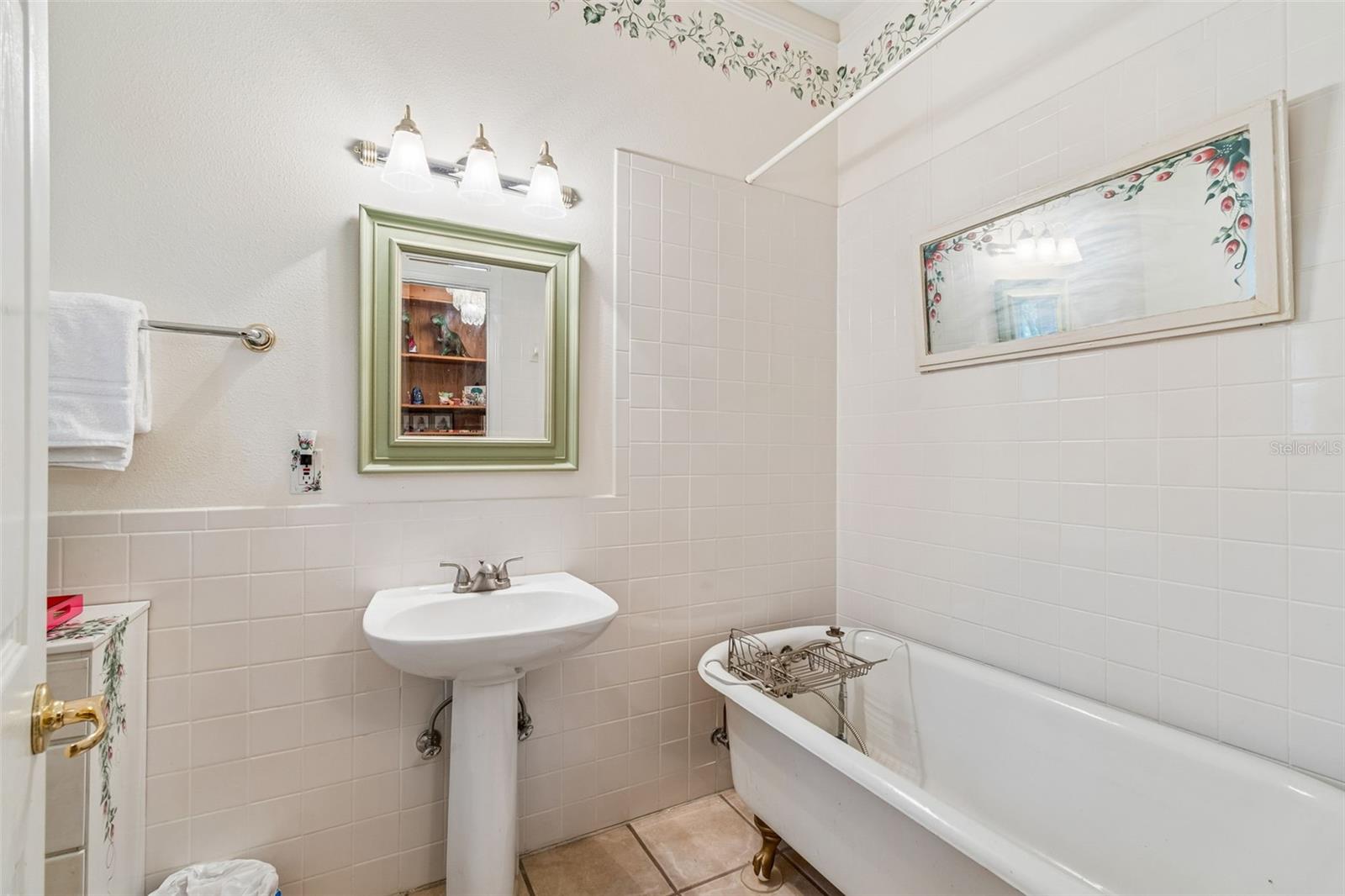 21835 VALHALLA WAY