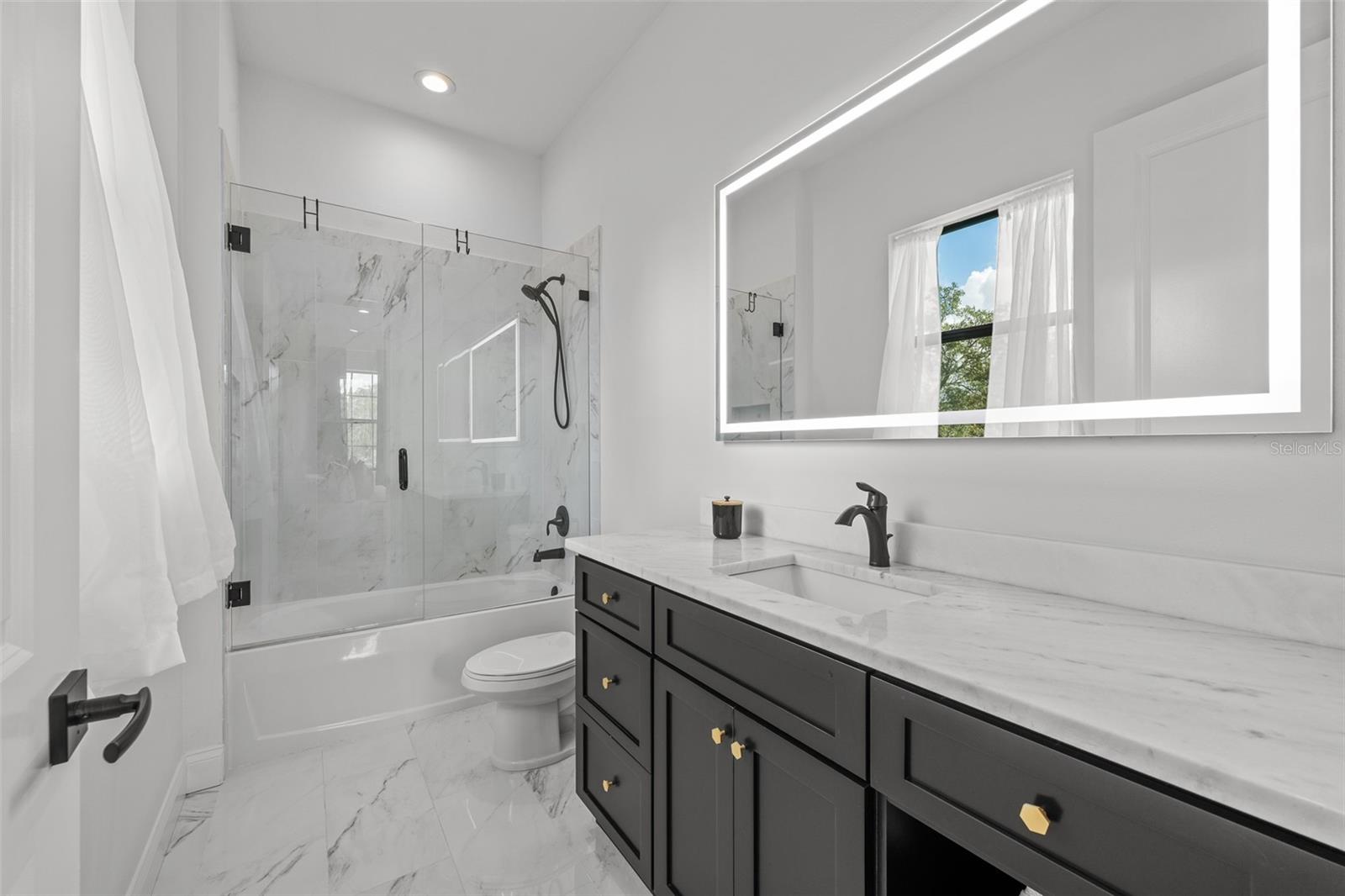 3111 JOHN MOORE RD