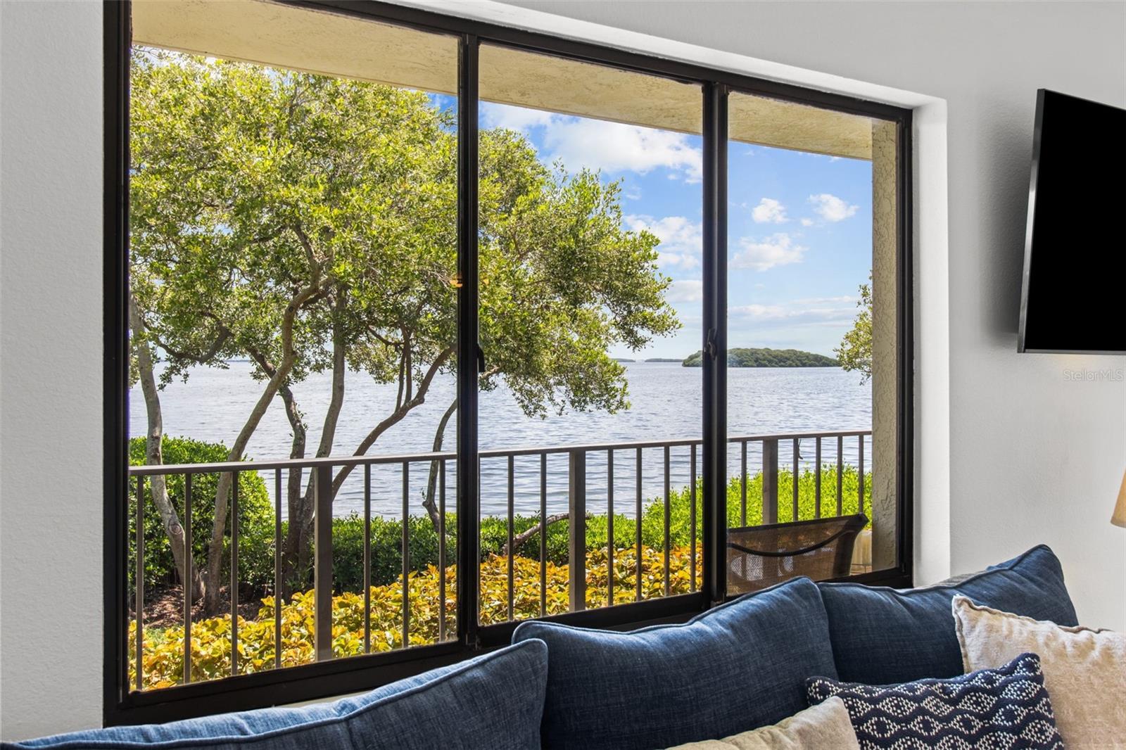 1515 PINELLAS BAYWAY S #65