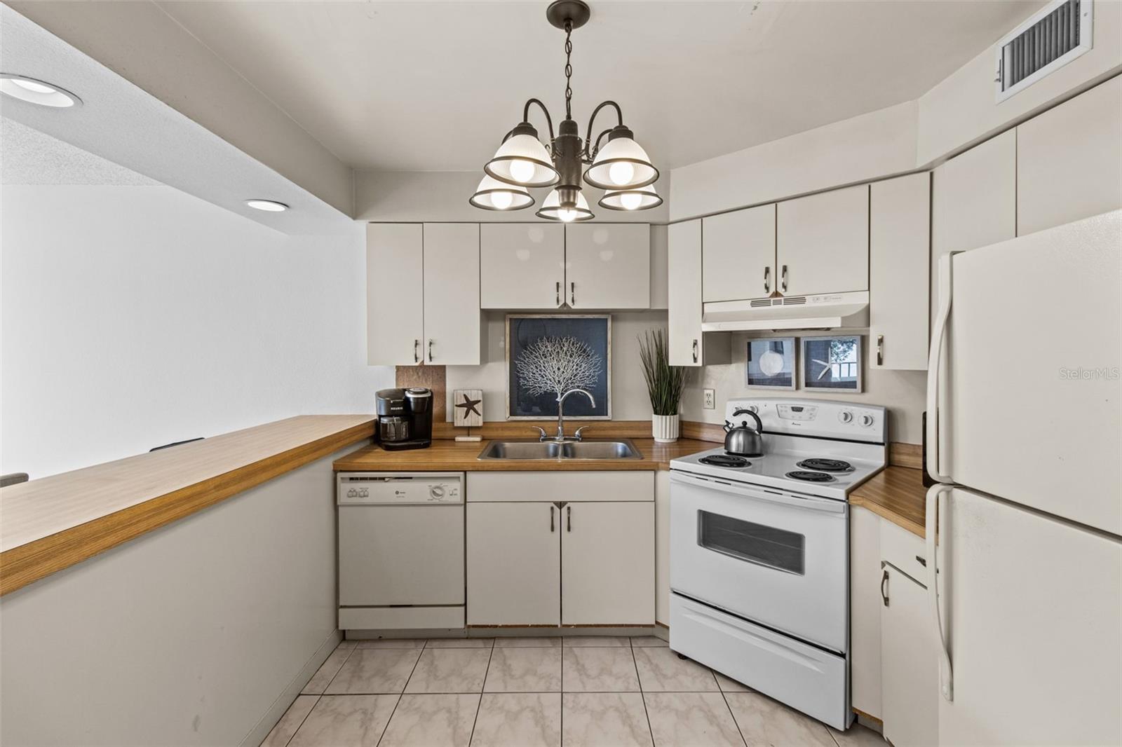 1515 PINELLAS BAYWAY S #65