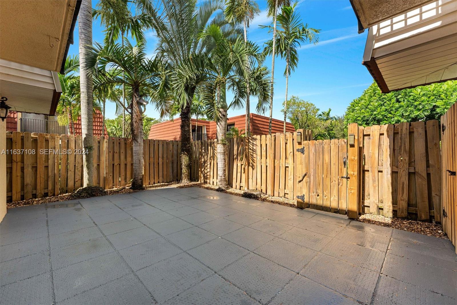 9905 NW 6th Place