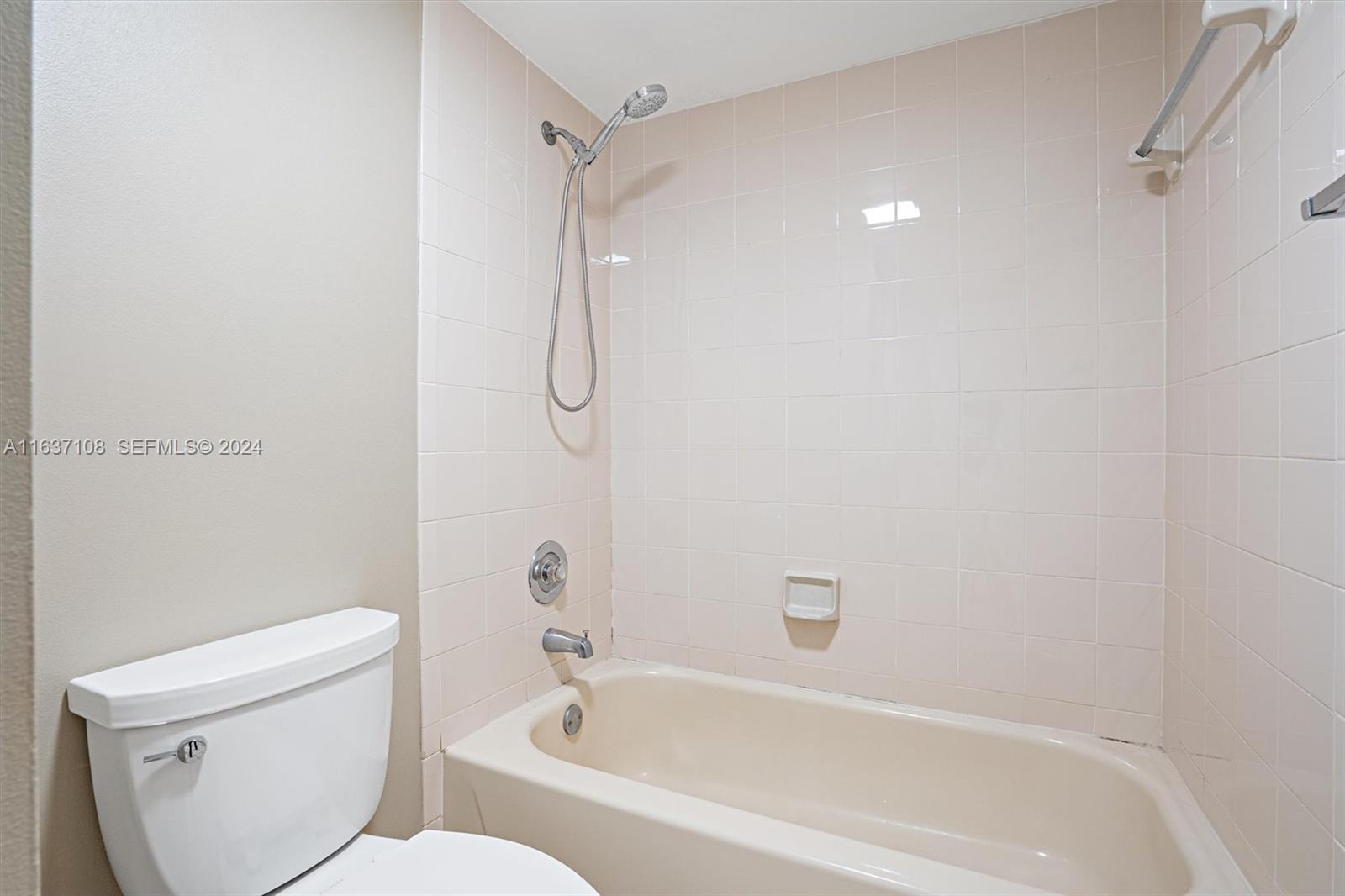9905 NW 6th Place
