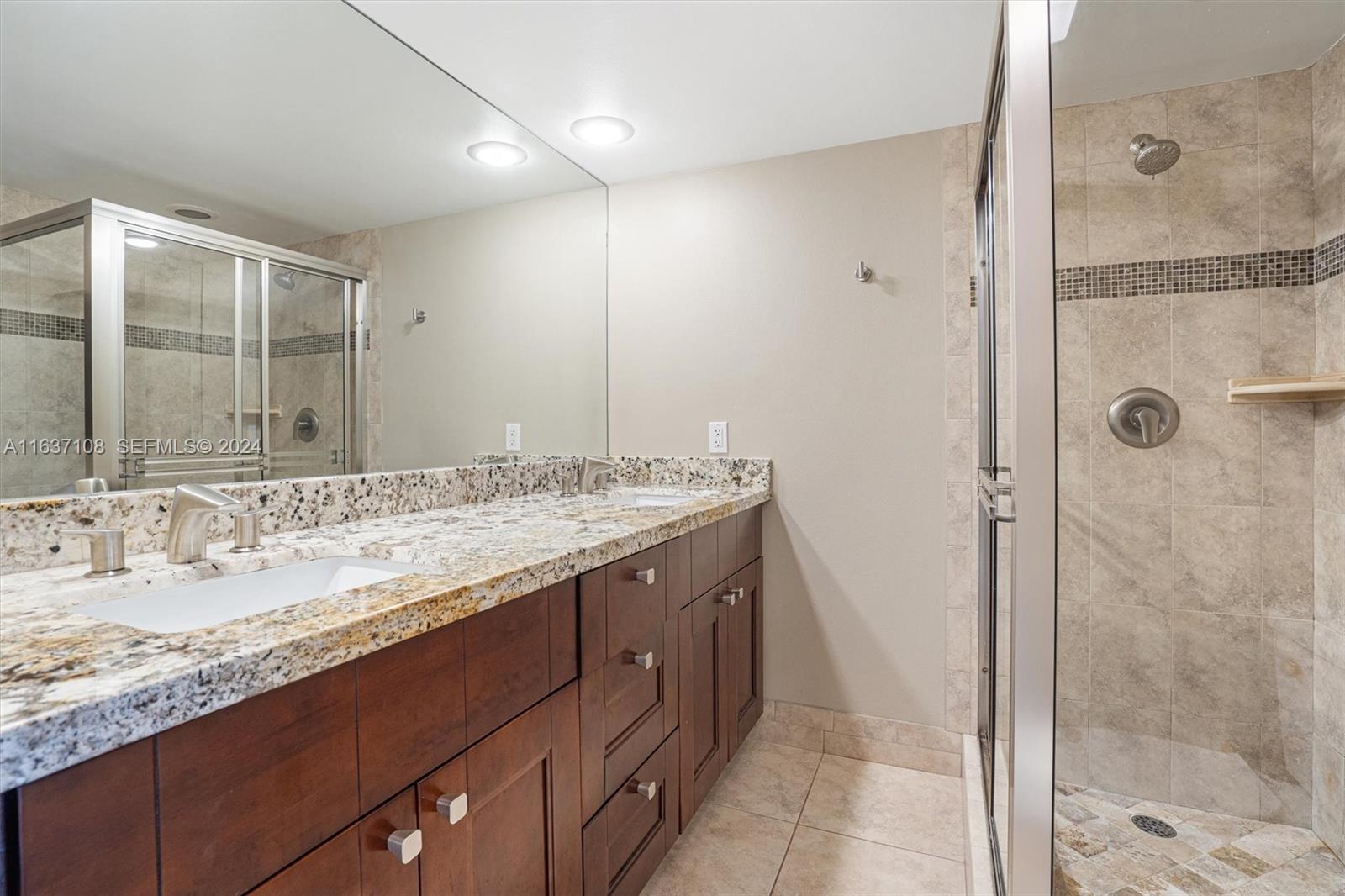 9905 NW 6th Place