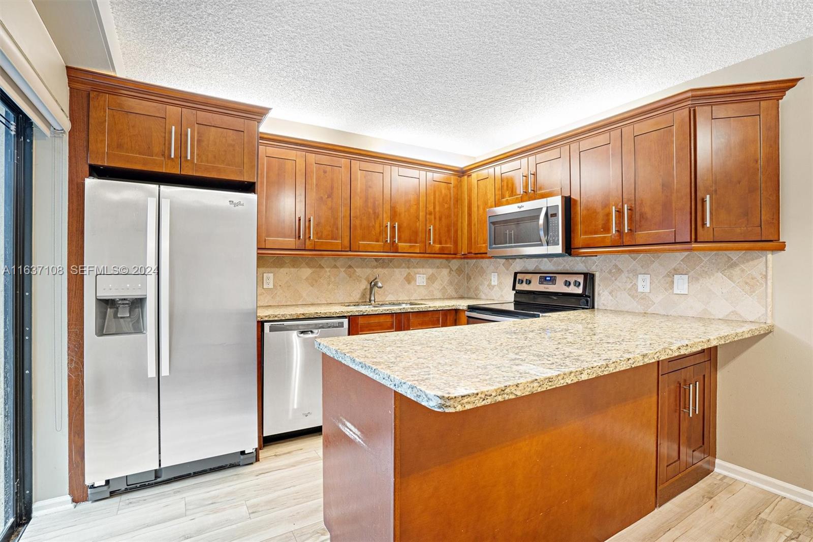 9905 NW 6th Place