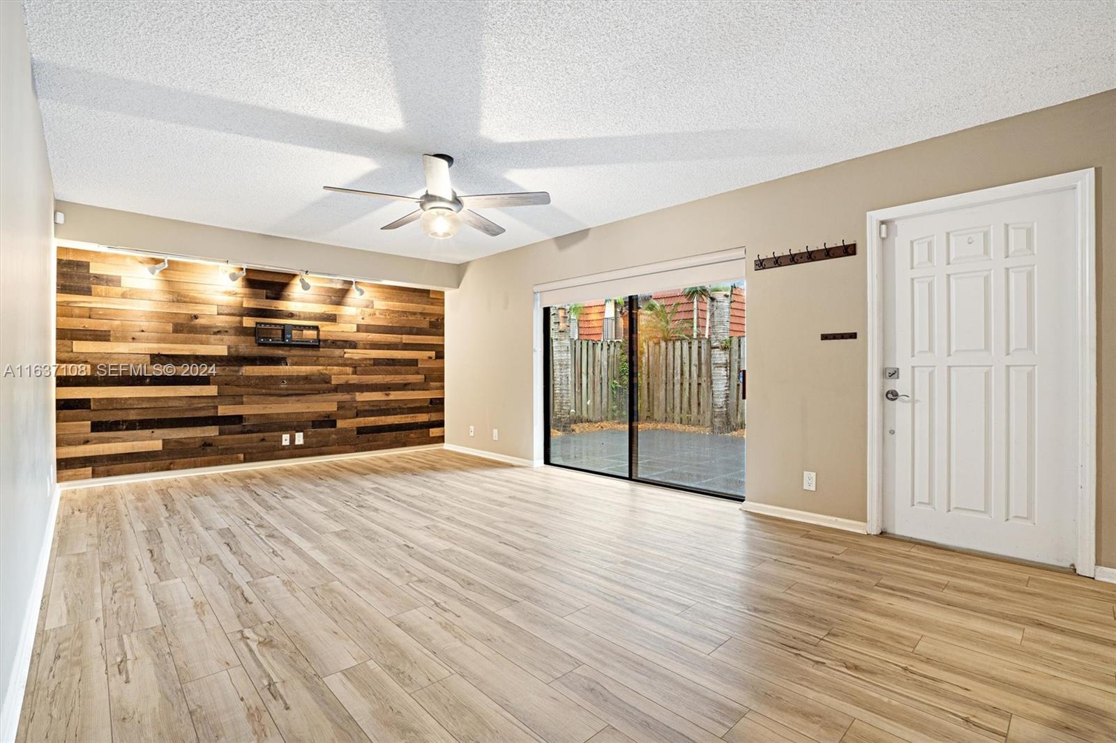 9905 NW 6th Place