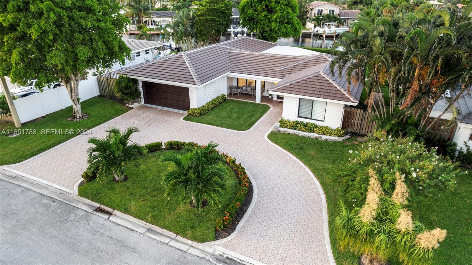 2871 NE 55th Court