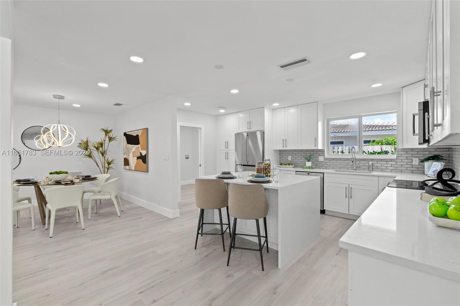 2871 NE 55th Court