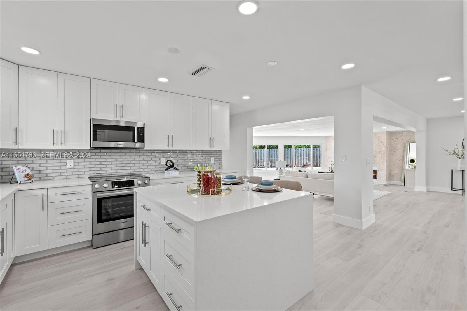 2871 NE 55th Court