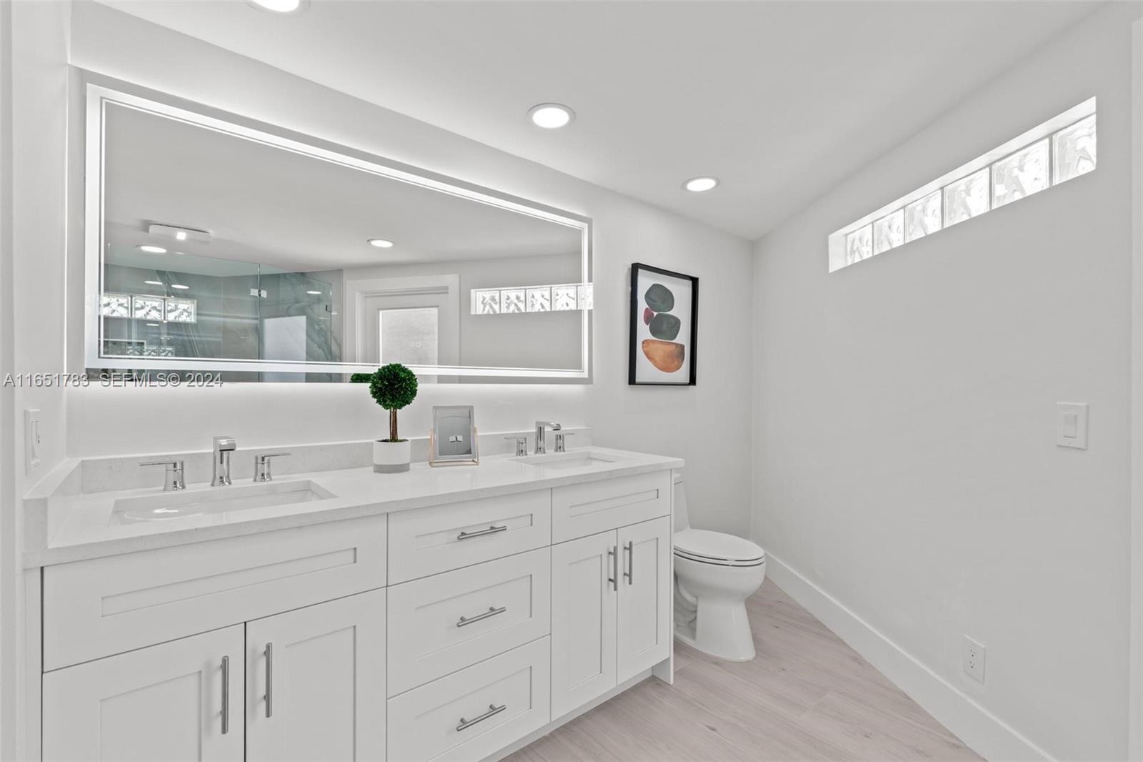 2871 NE 55th Court