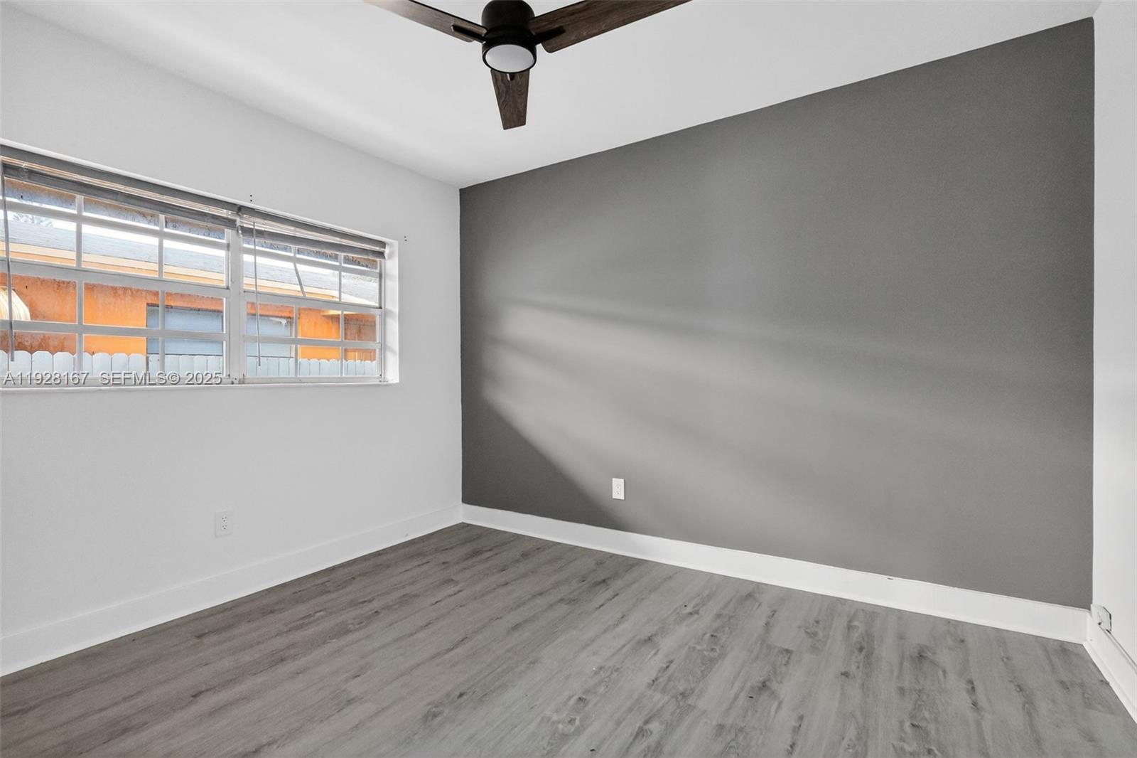 708 SW 10th Street 1
