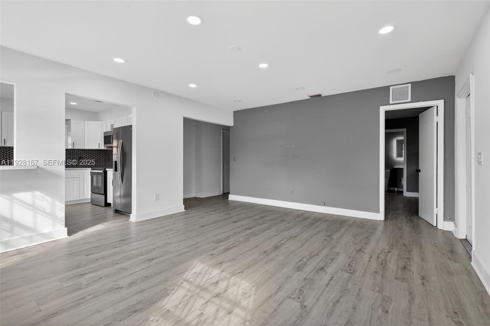 708 SW 10th Street 1