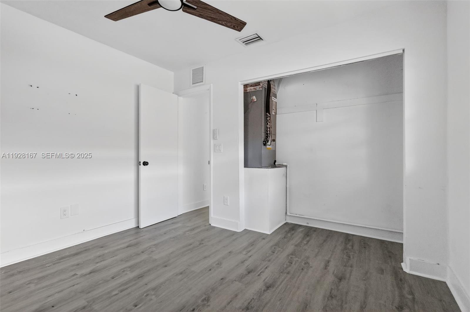 708 SW 10th Street 1