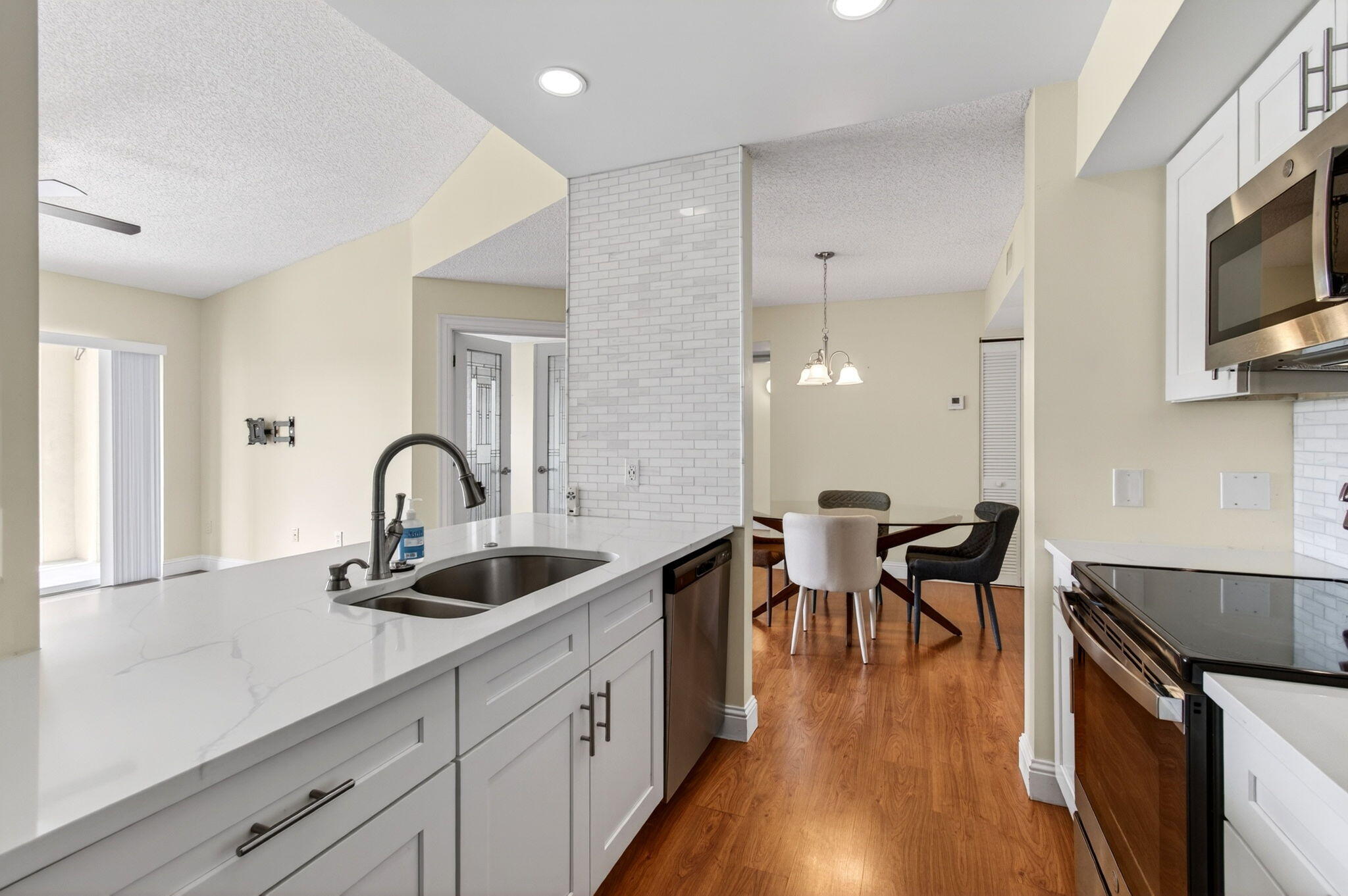 157 Yacht Club Way 303